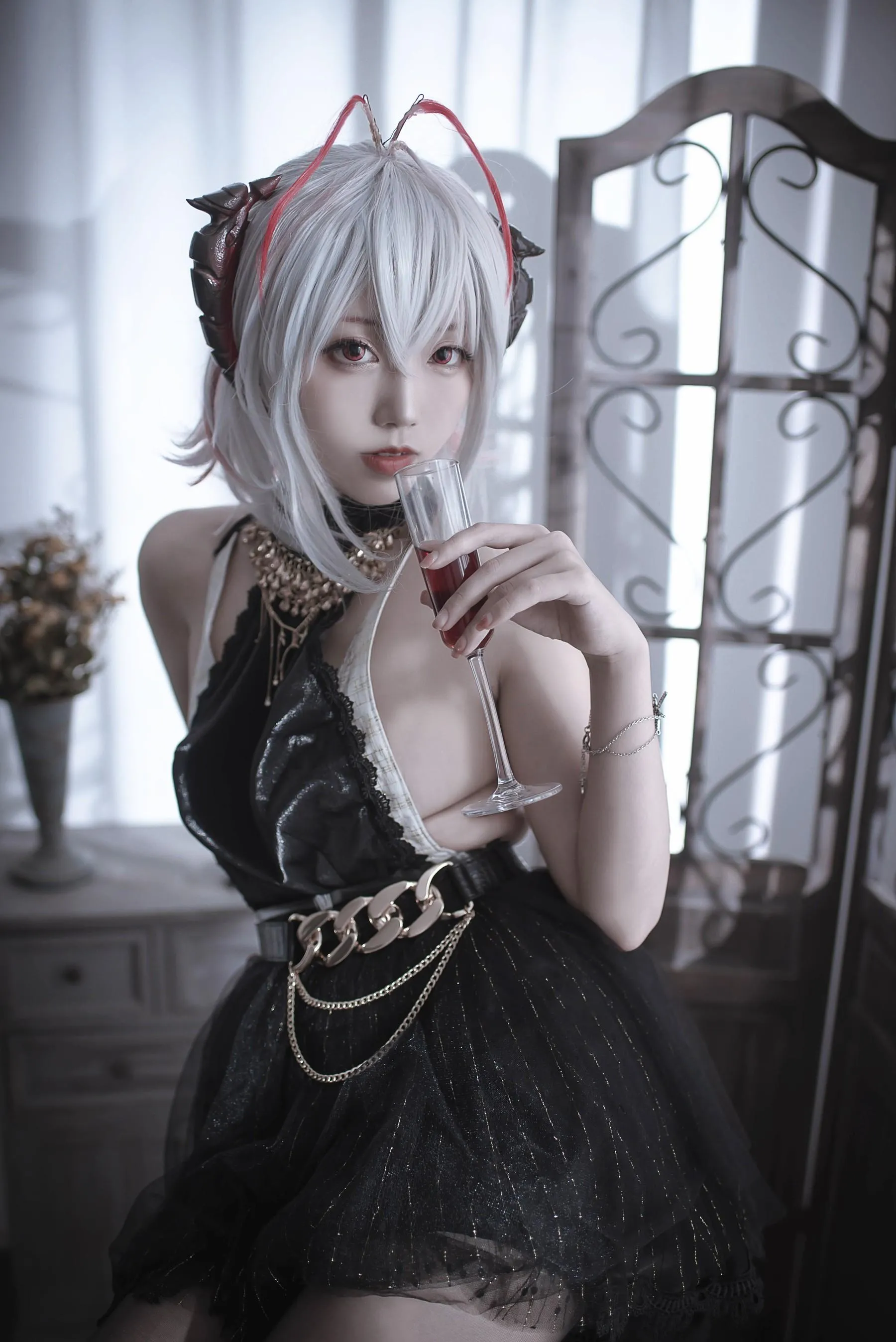 切切celia  – NO.11 明日方舟 W 礼服 [21P]插图